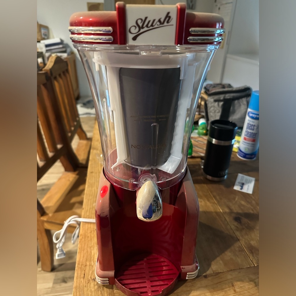 Nostalgia frozen drink maker